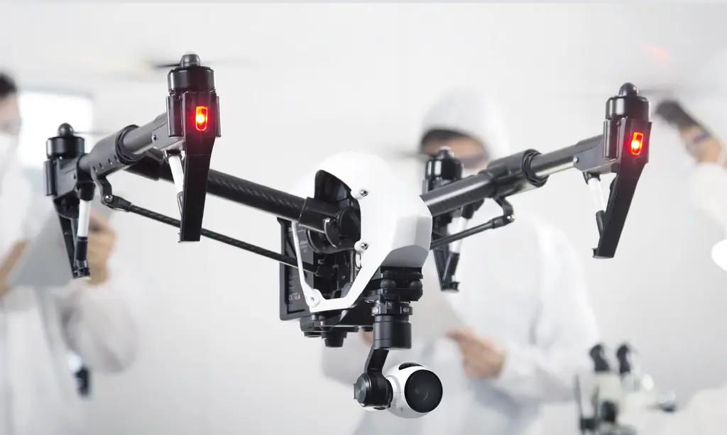 Профессиональный квадрокоптер DJI с подвесом камеры