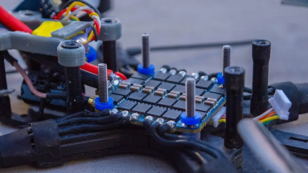 Обзор iFlight Nazgul 5 — Идеальный FPV квадрокоптер для начинающих